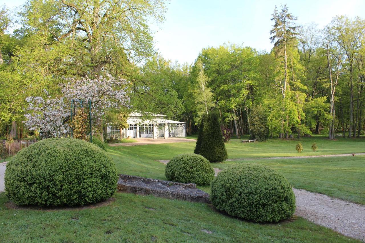 Château de la Cour Senlisse Exterior foto